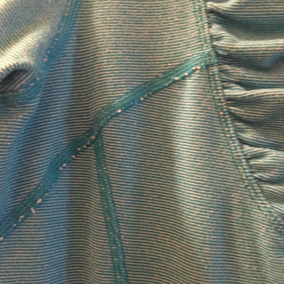 Lululemon resolution Pullover size 6 - Picture 4 of 8